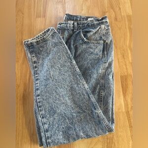 Chic jeans. Acid wash. Stone wash. Vintage mom jeans. Mom Chic jeans